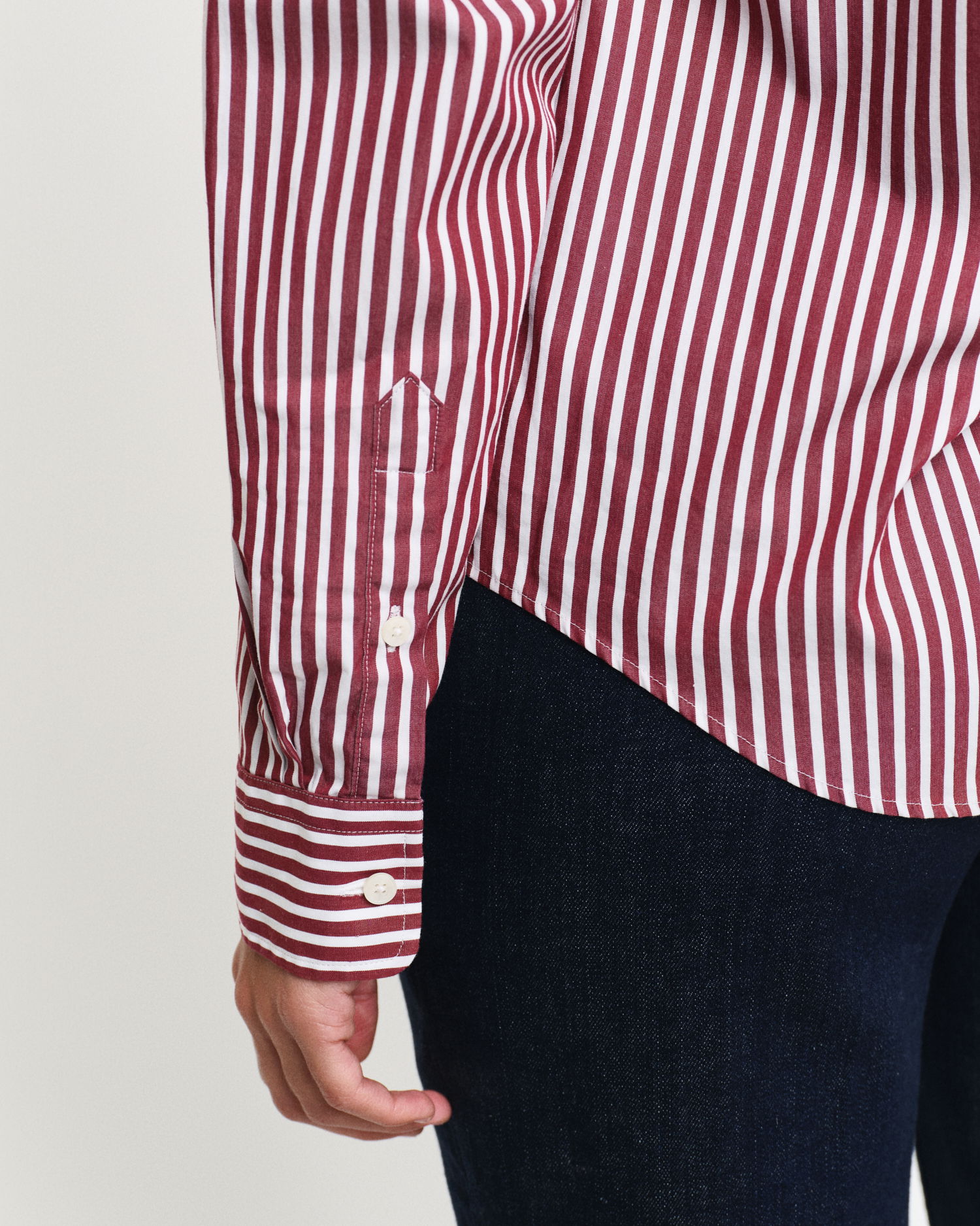 Poplinskjorte med striper og regular fit