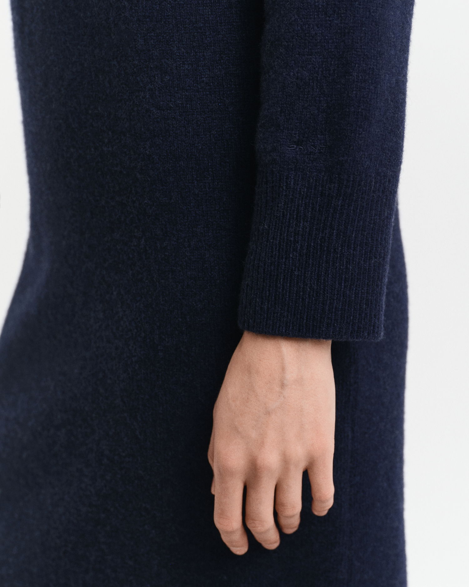 Herringbone Detail Turtleneck Kjole