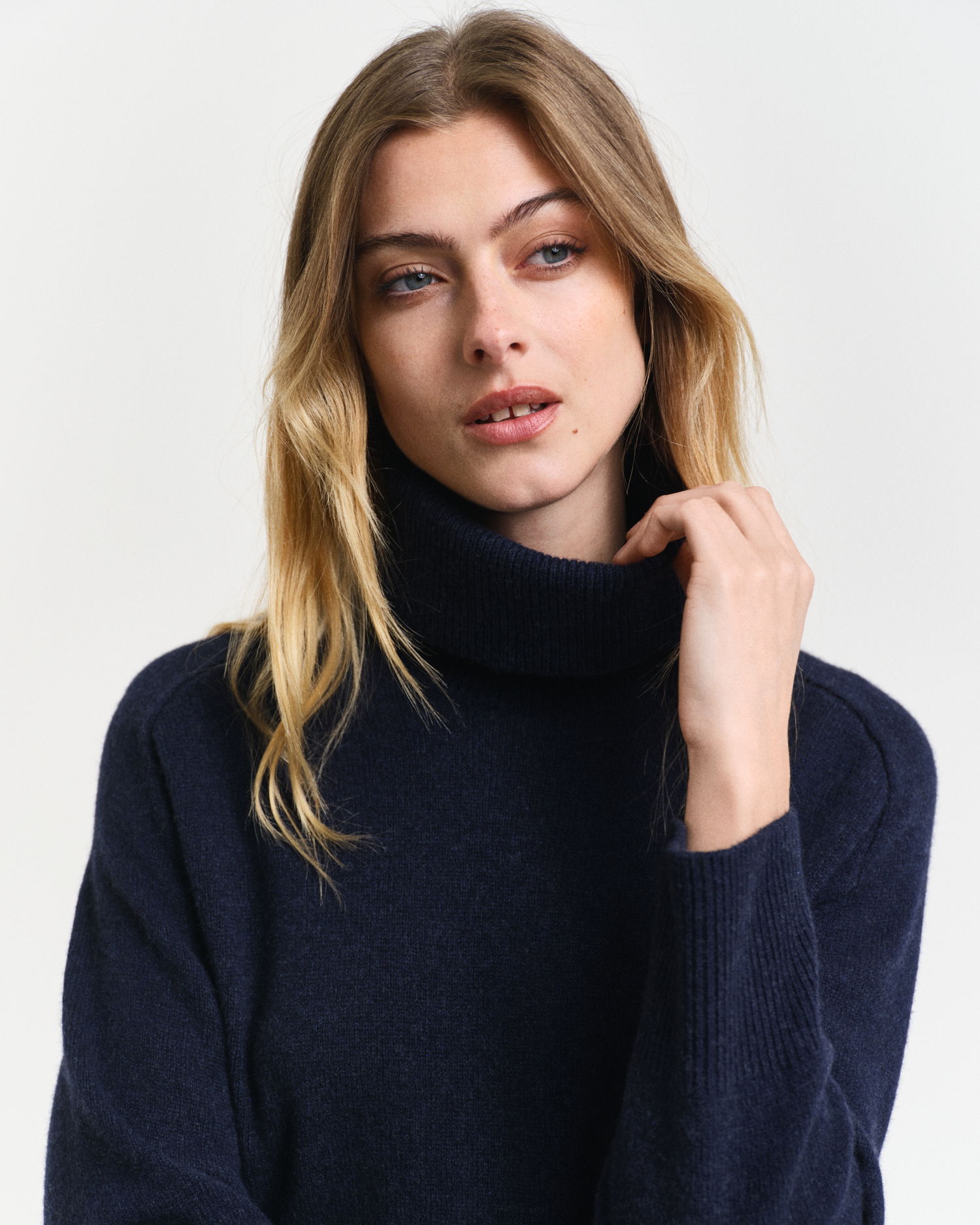 Herringbone Detail Turtleneck Kjole