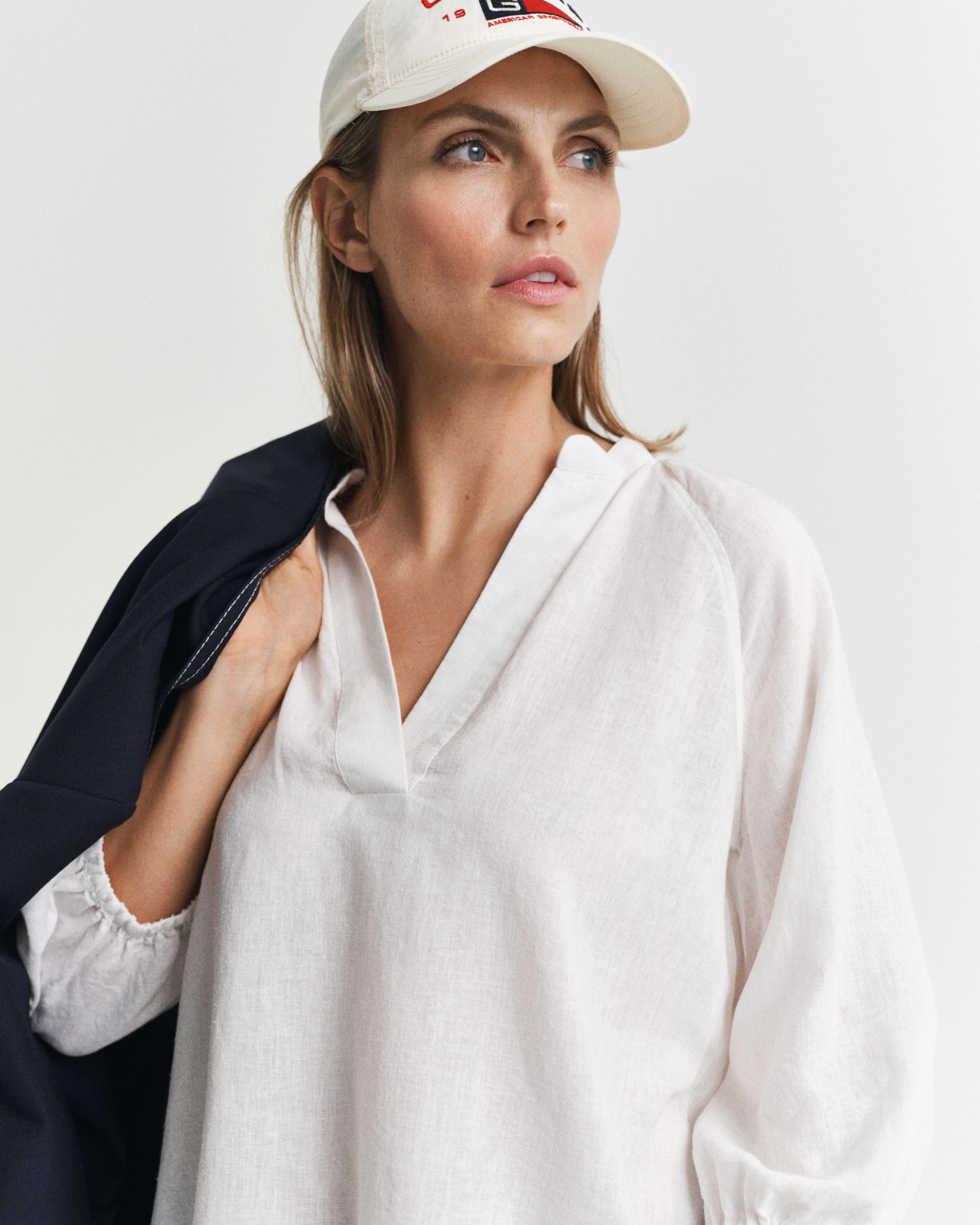 Kortermet bluse i lin