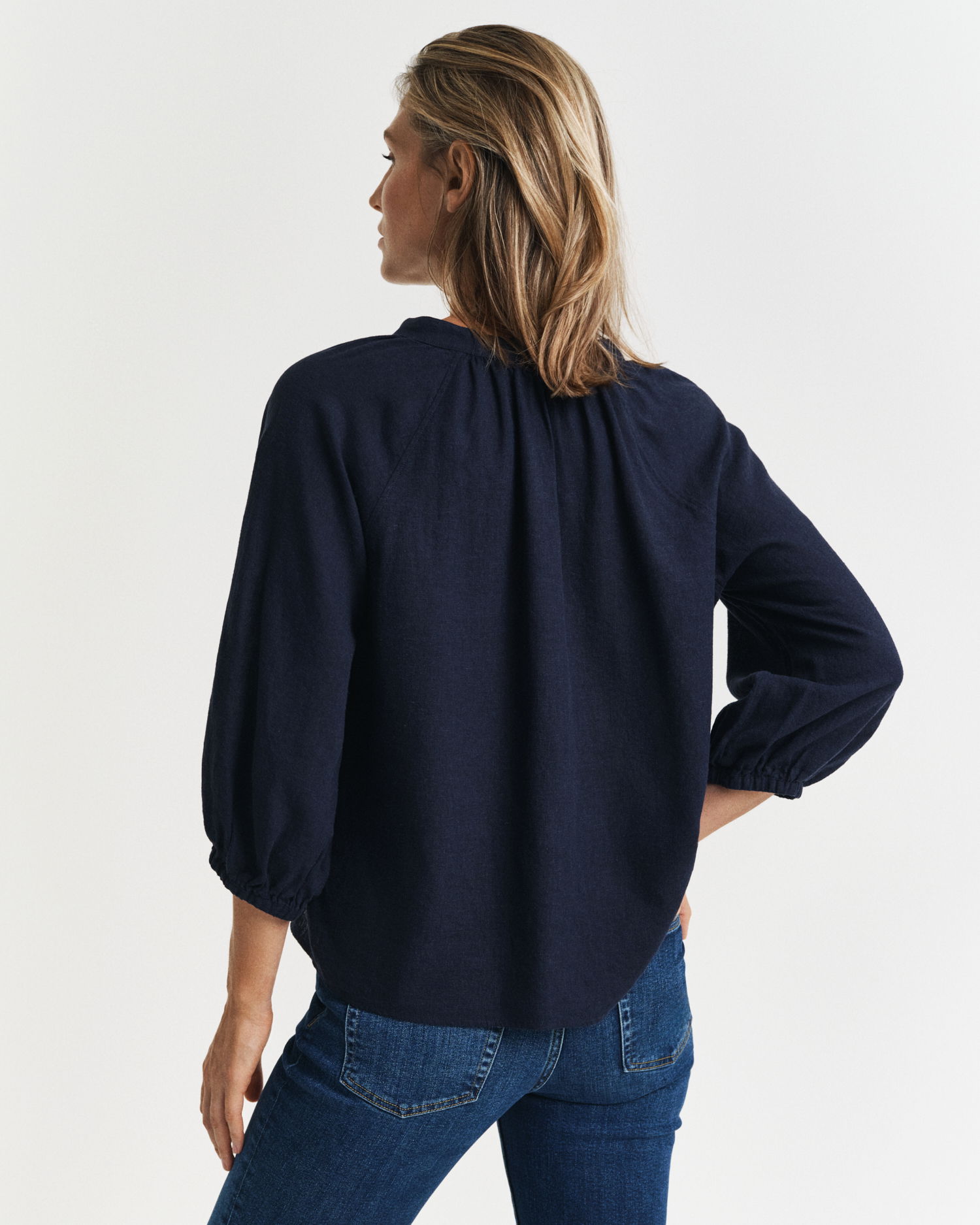 Kortermet bluse i lin