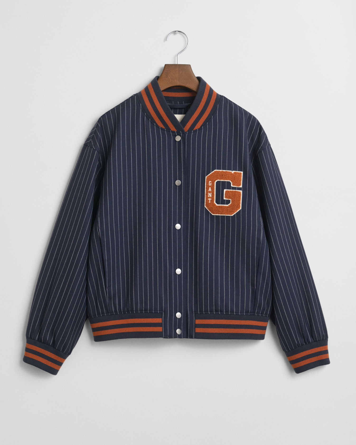 Nålestripet Varsity-jakke